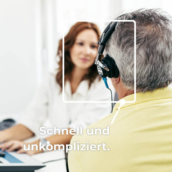 Bei uns sind Sie in den besten Händen Ein Mann beim Profi-Hörtest